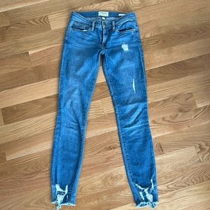 FRAME LE SKINNY DE JEANNE DISTRESSED JEANS SZ 25